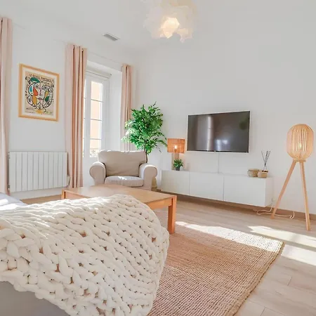 Apartament Magnifique Appartement, Plein Centre, Cozy Mentona